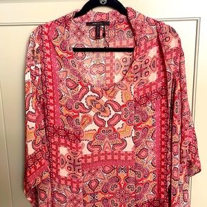 BCBGMaxazria Paisley/Floral Pattern Hi Low Kimono Sleeve Dress